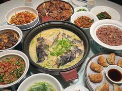 -湘知湘味(岳麓山店)