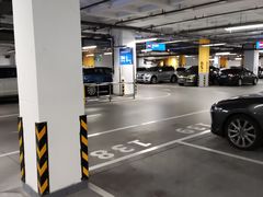 -宜家家居（上海徐汇商场店）-停车场