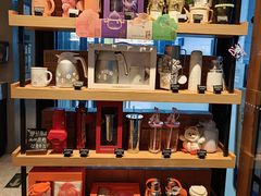 -星巴克(青岛火车北站候车大厅店)
