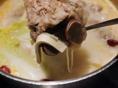 -三人行骨头王火锅(长寿店)