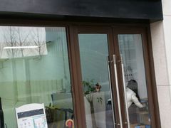 -菠萝格斗巴西柔术训练馆