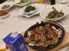 -新丁香海鲜酒店(银海商贸城店)