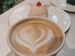 -Fridi Patisserie Cafe