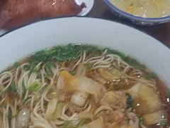 -百年老字号·观振兴蟹黄面·三虾面·苏式面(观前街富仁坊巷店)