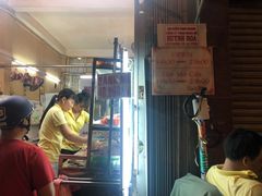 -Bánh Mì Huynh Hoa