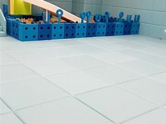 -小小王国亲子游泳俱乐部(锦辉中心)