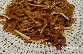 Grilled Beef Short Ribs Stir-Fried Rice Noodles