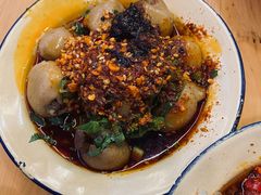 -拈签一笑黄牛肉辣卤串串