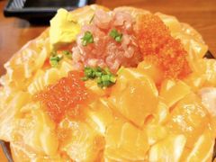 三文鱼火山丼-魔丼屋(日月光店)