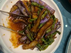 -海派美食·家宴海鲜青岛菜·石锅鲽鱼头(东方城店)