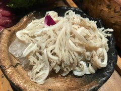 -老牌坊云南鱼豆花火锅(嵩山店)