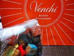 -VENCHI 闻绮(广州太古汇店)