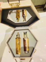 -法国娇兰精品店