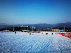 -鳌山滑雪度假区