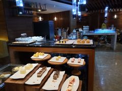 -优逸酒店(柳州窑埠古镇万象城店)