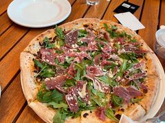 -城市大道红炉披萨烘焙坊