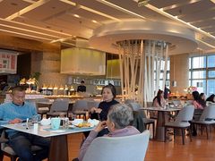 -湖景知味西餐厅•简餐轻食 自助餐(南京金茂威斯汀大酒店)
