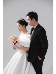 -雪中彩影婚纱摄影·微光艺术中心