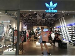 -adidas(滔搏朝阳大悦城店)