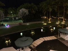 -三亚湾海居铂尔曼度假酒店