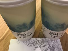 月中桂-茶理宜世(东方宝泰店)