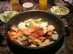 -猪啊牛呀羊啊铜盘烤肉(正大广场店)