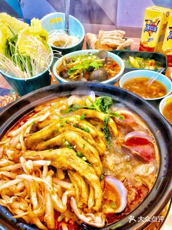 螺蛳粉女孩在哪里好吃到墙裂！！！