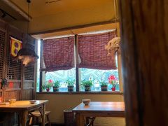 -泥糊破店小酒馆·团建聚餐(南京西路店)