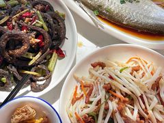 -丹水桥地锅鱼·翘嘴鲌·地方特色全鱼宴(丹江口大坝店)
