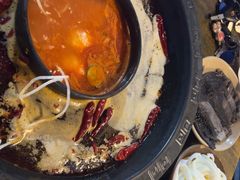 -黄潇洒老火锅(九眼桥宏济巷店)