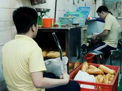 -Bánh Mì Huynh Hoa