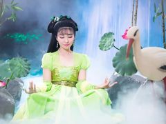 -九月鹰飞汉服摄影工作室