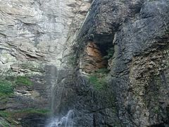 -燕子河大峡谷天坑仙境