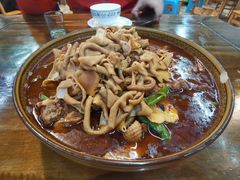 -一品红烧鸭特色川菜(三岔湖店)