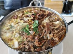 -闫家驴肉老店(华电一校店)