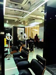 -Tipo Hair salon（明星）店