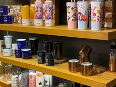 零售区-星巴克臻选(深圳罗湖万象城店)