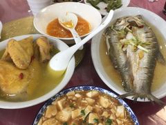 -小陆莲花蟹园农家乐(莲花岛店)