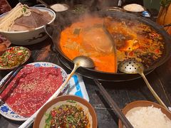 -周小明火锅(黑金冠社区店)