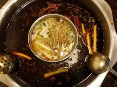 -星鸿社重庆老火锅(燃灯寺分店)