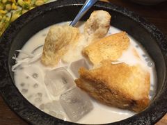 泡鲁达-云海肴·汽锅鸡·云南代表菜(天山百盛优客店)