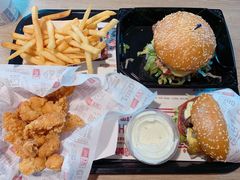 -The Habit Burger Grill 哈比特汉堡(复兴soho店)