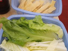 -渝君重庆火锅(嘉宾路店)