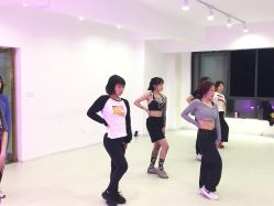 -Bella贝拉流行舞蹈