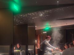 -左庭右院鲜牛肉火锅黑金店(陆家嘴中心店)