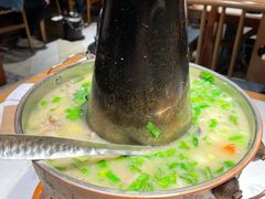 -丁里羊肉小镇(天鹅湖总店)