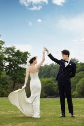 -雪中彩影婚纱摄影·微光艺术中心