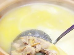 养颜花胶鸡-捞围鲜·港式打边炉(海阳路店)
