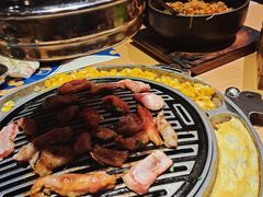 -围炉肉舍•炭烤活鳗•丹东海鲜烤肉(步行街店)