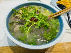 鸭血粉丝汤-老新隆牛肉锅贴(新街口店)